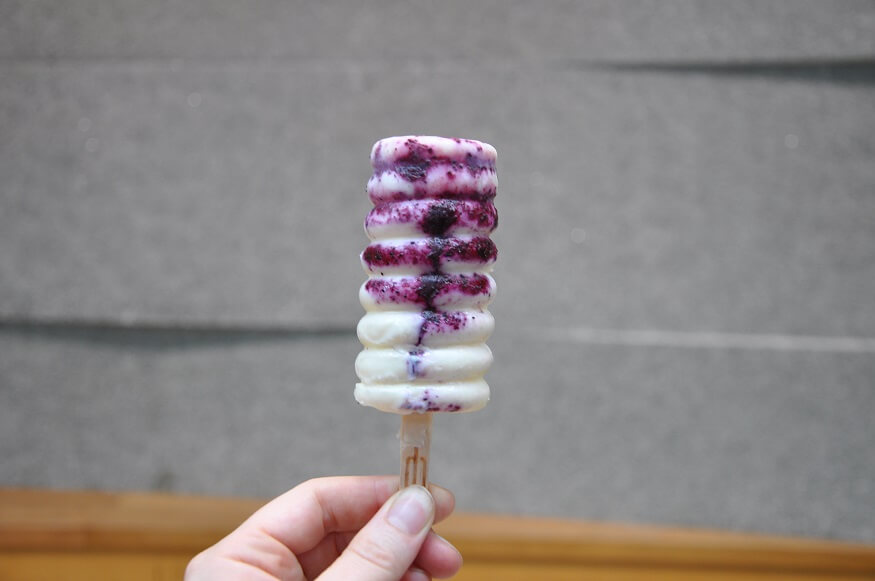 Blueberry cheesecake lolly from Spirit Coffee in Berlin