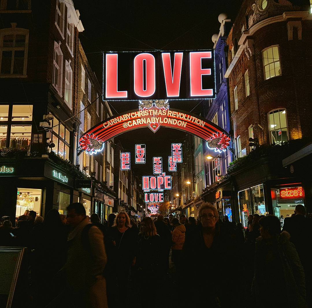 free things to do in london christmas lights @emma.v.martell